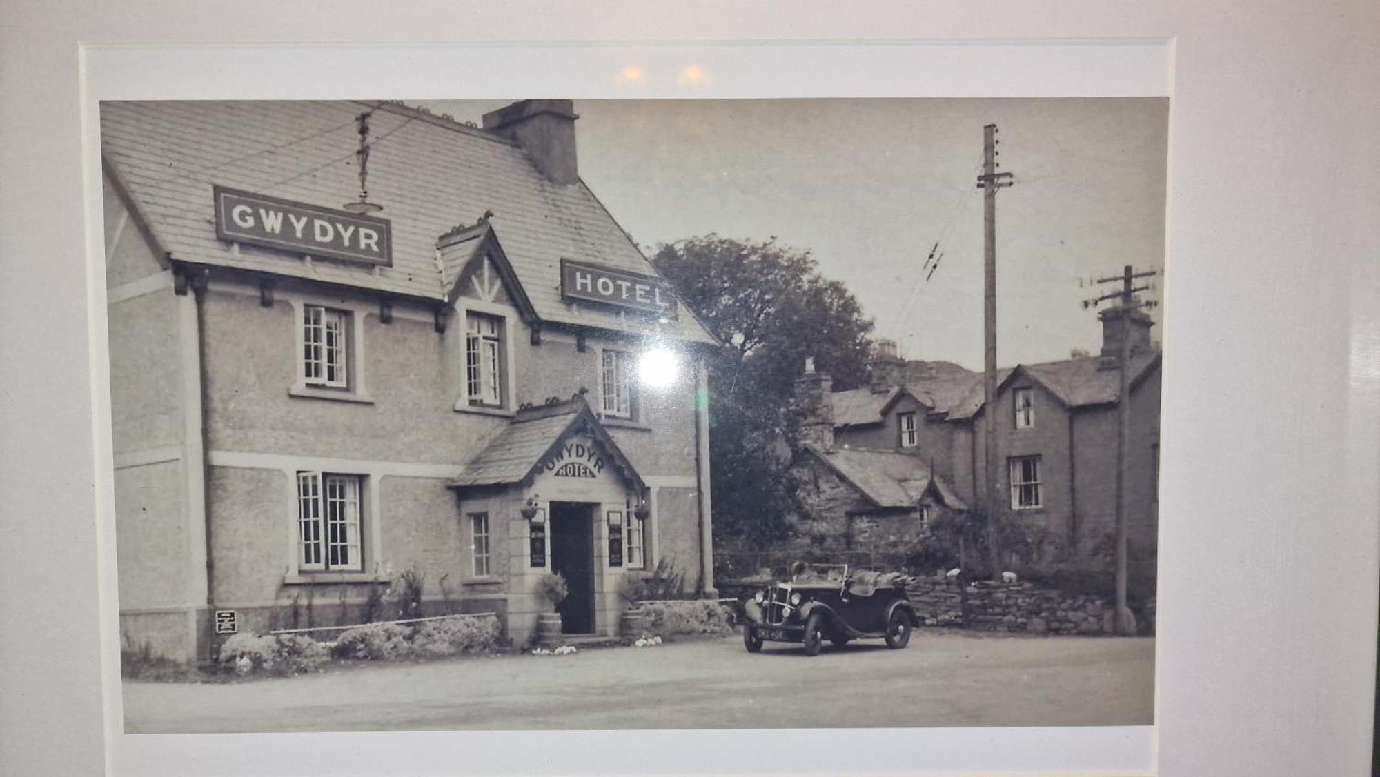 Y Gwydyr Hotel - Dolwyddelan Εξωτερικό φωτογραφία