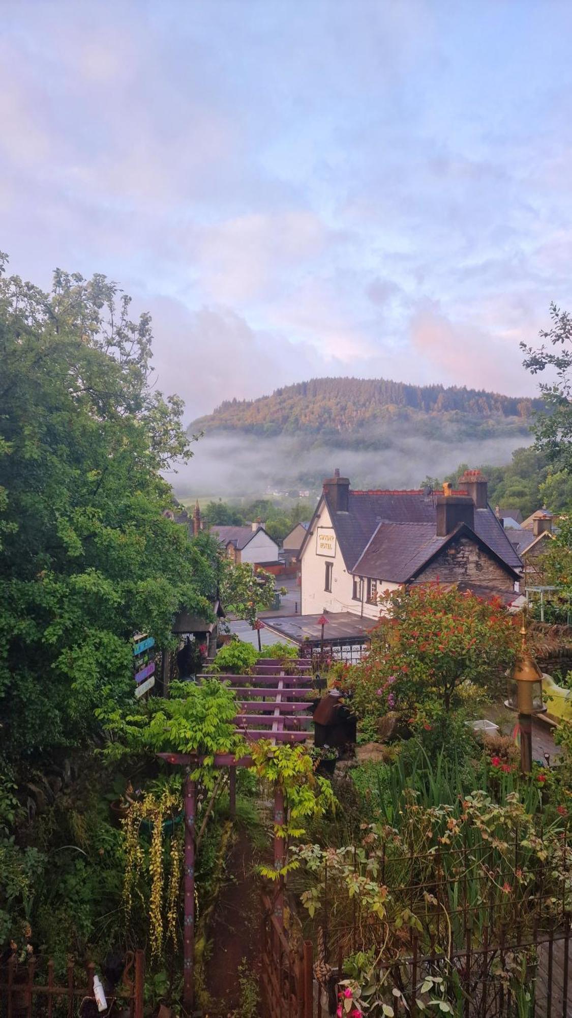 Y Gwydyr Hotel - Dolwyddelan Εξωτερικό φωτογραφία